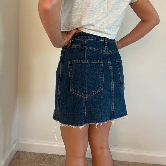 A-line Jean Skirt. Abercrombie - Picture 8 of 9